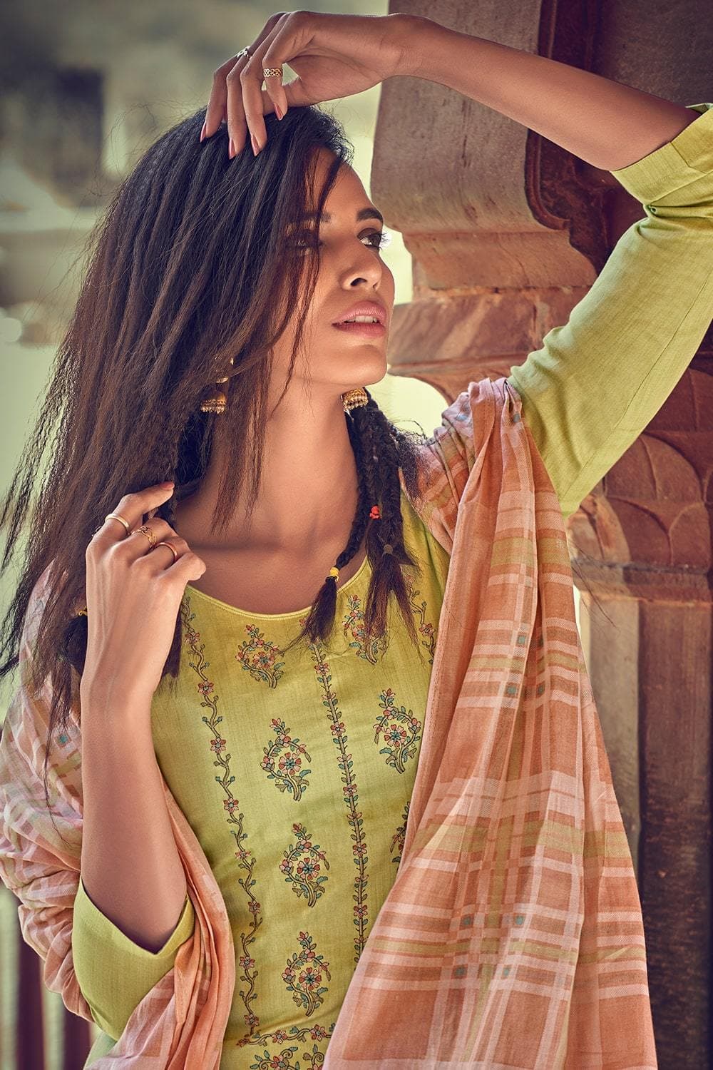 Priyanka Chopra Giving Us Ethnic Outfit Goals in Designer Salwar Suits –  Lady India